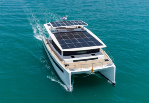 游艇太阳能发电板