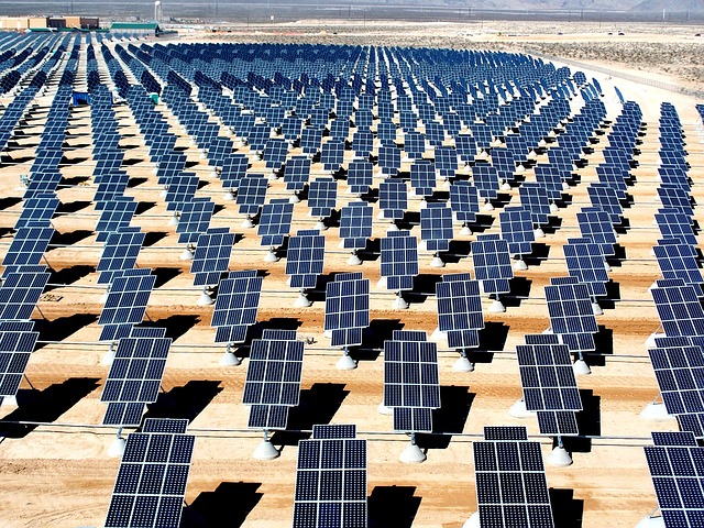 沙漠太阳能光伏板